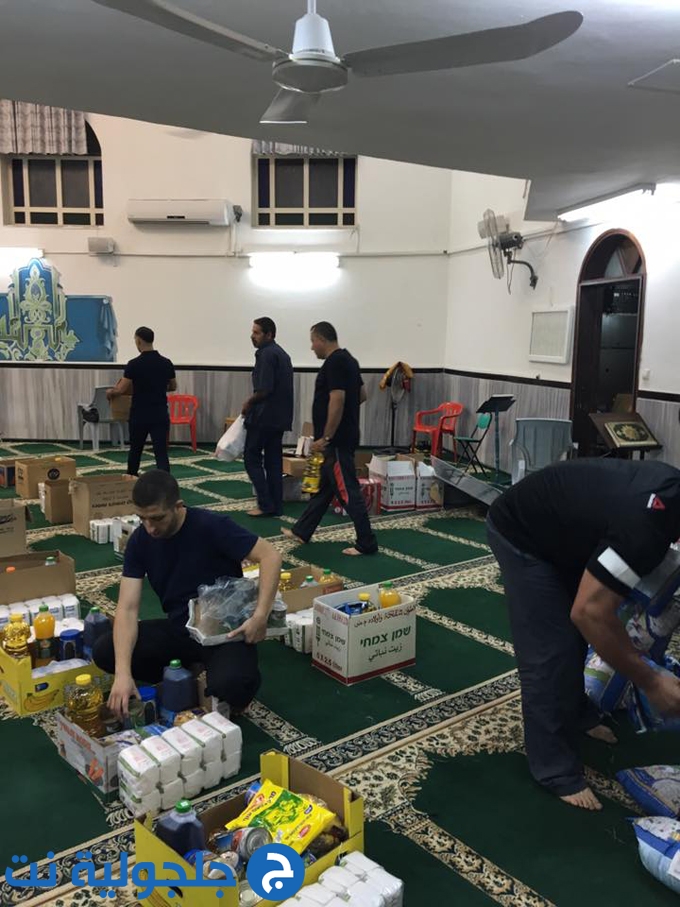 جمع وتوزيع زكاة الفطر في مسجد ابو بكر الصديق